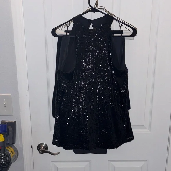 Black Sequin Halter Top with 2 button closure at neck in back - Picture 1 of 4